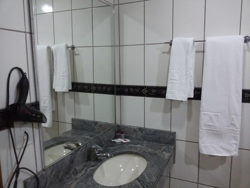 Airam Brasilia Hotel Exterior foto